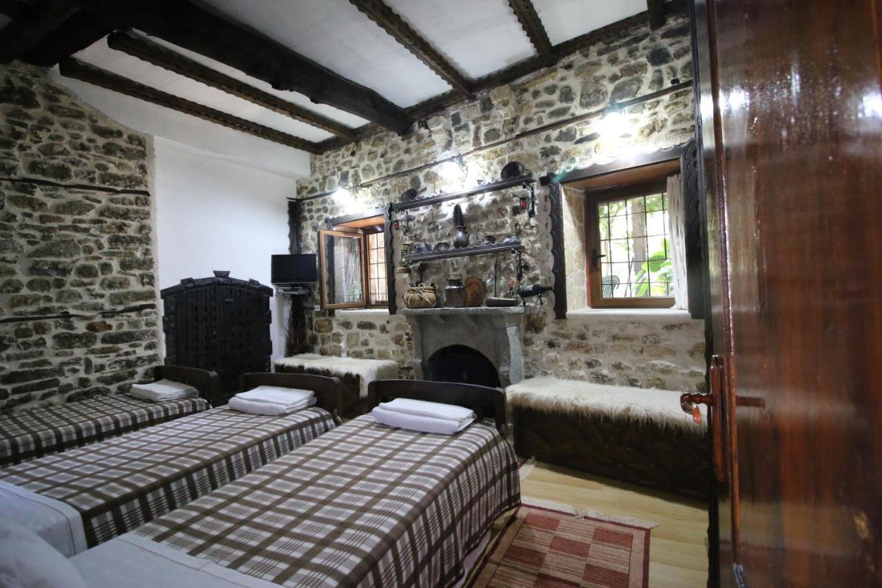 Hotel Nasho Vruho Berat Extérieur photo